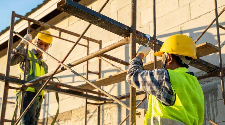 Expert Emergency Roof Repairs services in Concord, IL